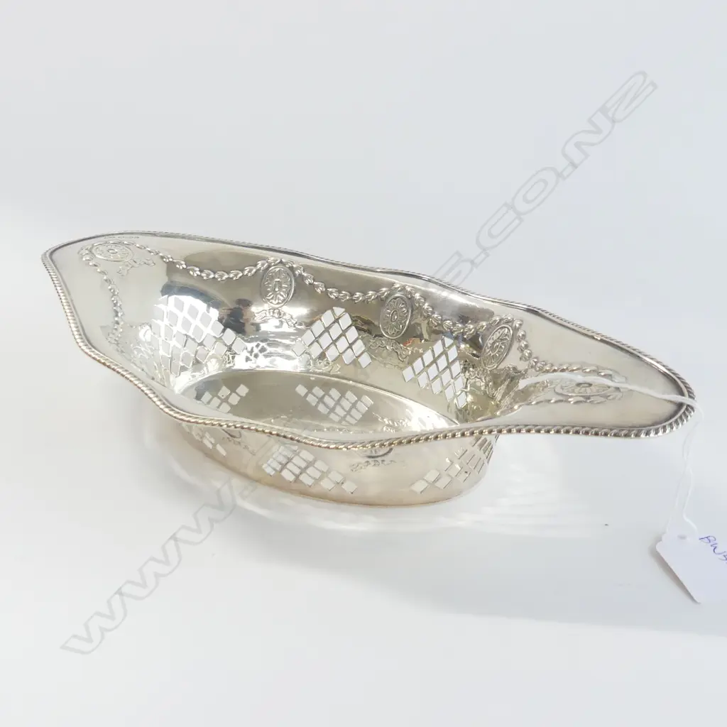 STG SILVER PIERCED DISH SHEFFIELD 1927 L.300mm 286 GRAMS Image 1++
