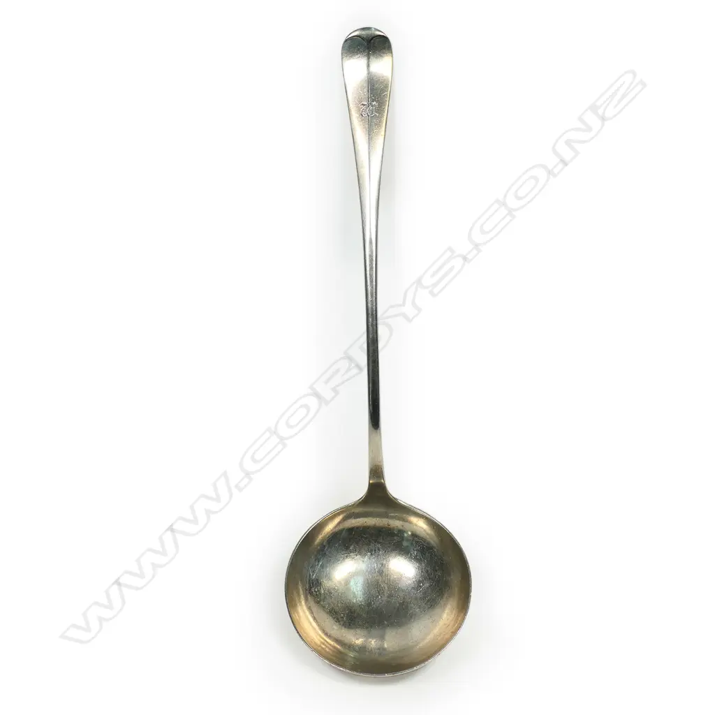 An Edwardian silver Hanovarian pattern silver soup ladle, Image 1++