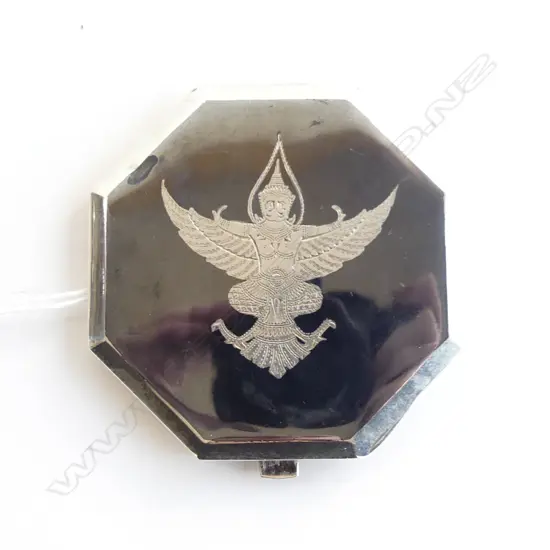 THAI STG SILVER OCTAGONAL COMPACT (MIRROR ABSENT) W.70mm 66 GRAMS