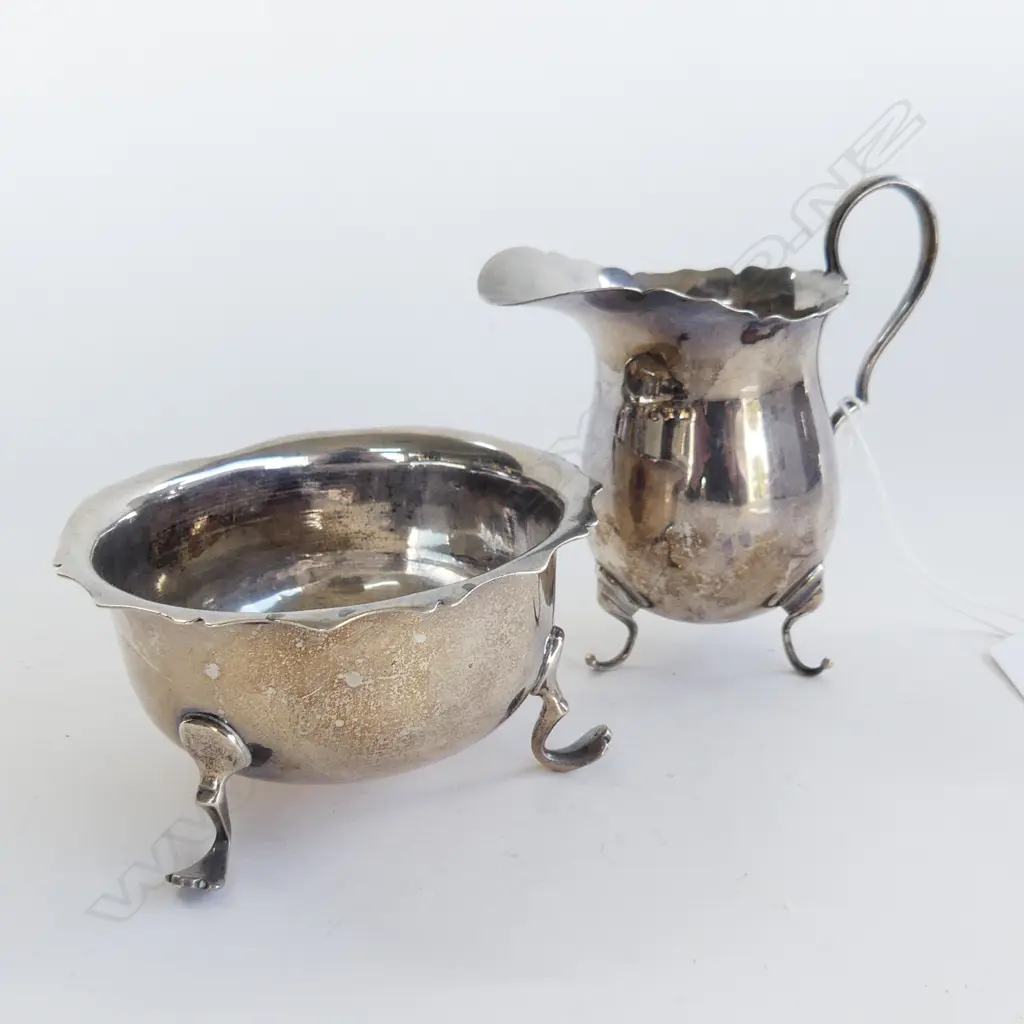 STG SILVER MILK JUG & SUGAR BOWL, B'HAM 149 GRAMS Image 1++
