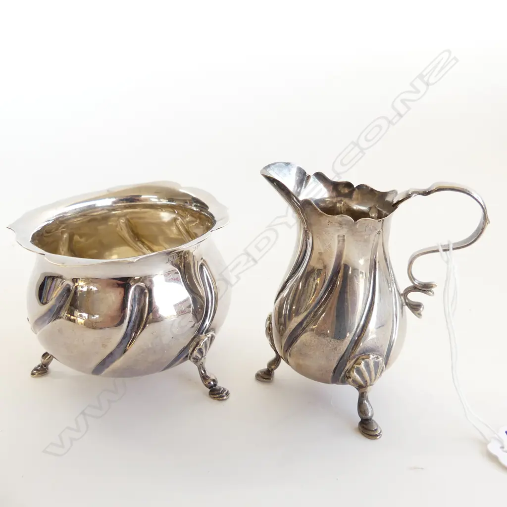 STG SILVER MILK JUG & SUGAR BOWL B'HAM 1900 184 GRAMS Image 1++