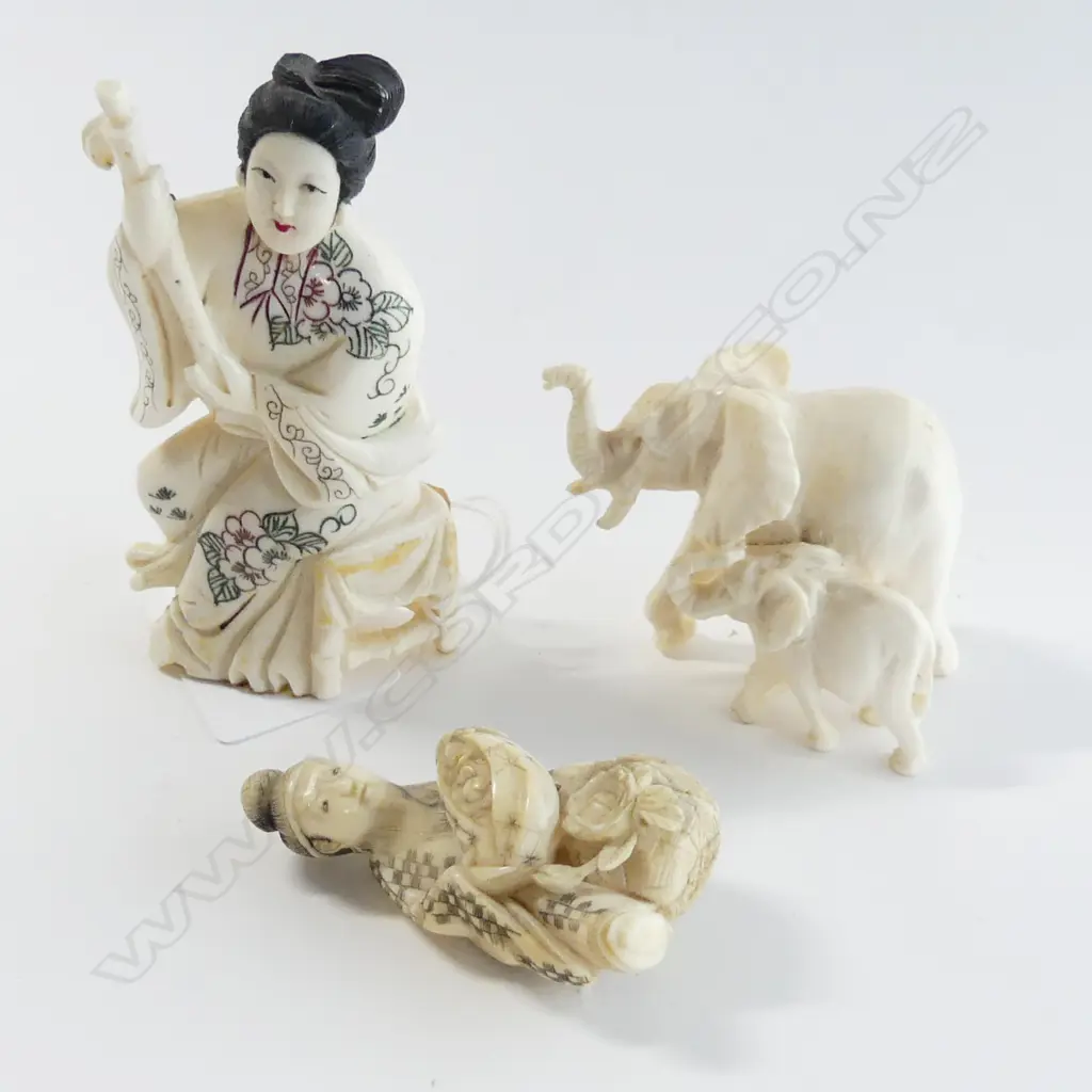 3 PCES CARVED IVORY; JAPANESE CABBAGE SELLER NETSUKI H.50mm, WOMAN IN KIMONO, ELEPHANTS Image 1++