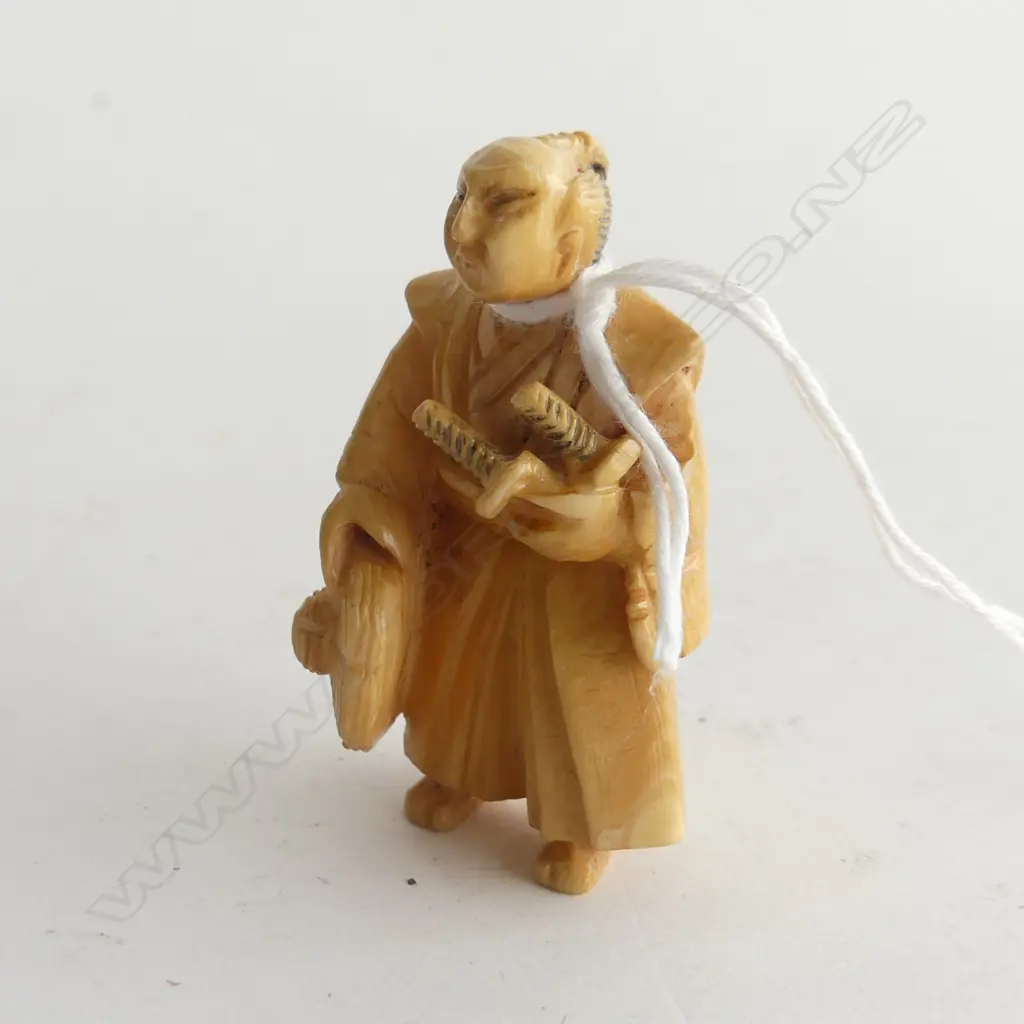 ANTIQUE JAPANESE CARVED SAMURAI NETSUKU SIGNED H.250mm Image 1++