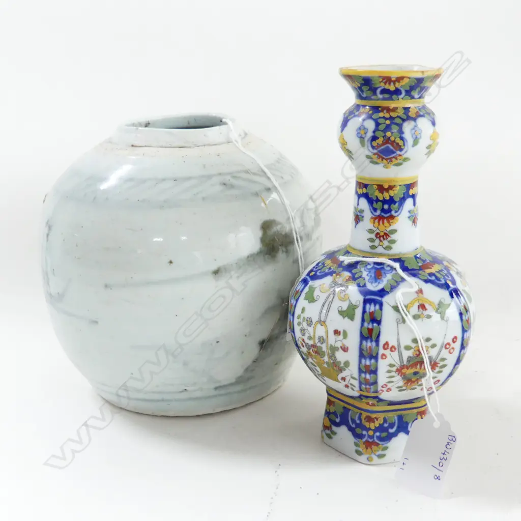 CHINESE STYLE B/W VASE H190& B/W CHINESE GINGER JAR NO LID H160MM Image 1++