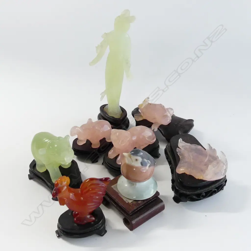 6 ASST. ORIENTAL CARVED STONE PCES; CARNELIAN ROOSTER, ROSE QUARTZ ANIMALS ETC Image 1++