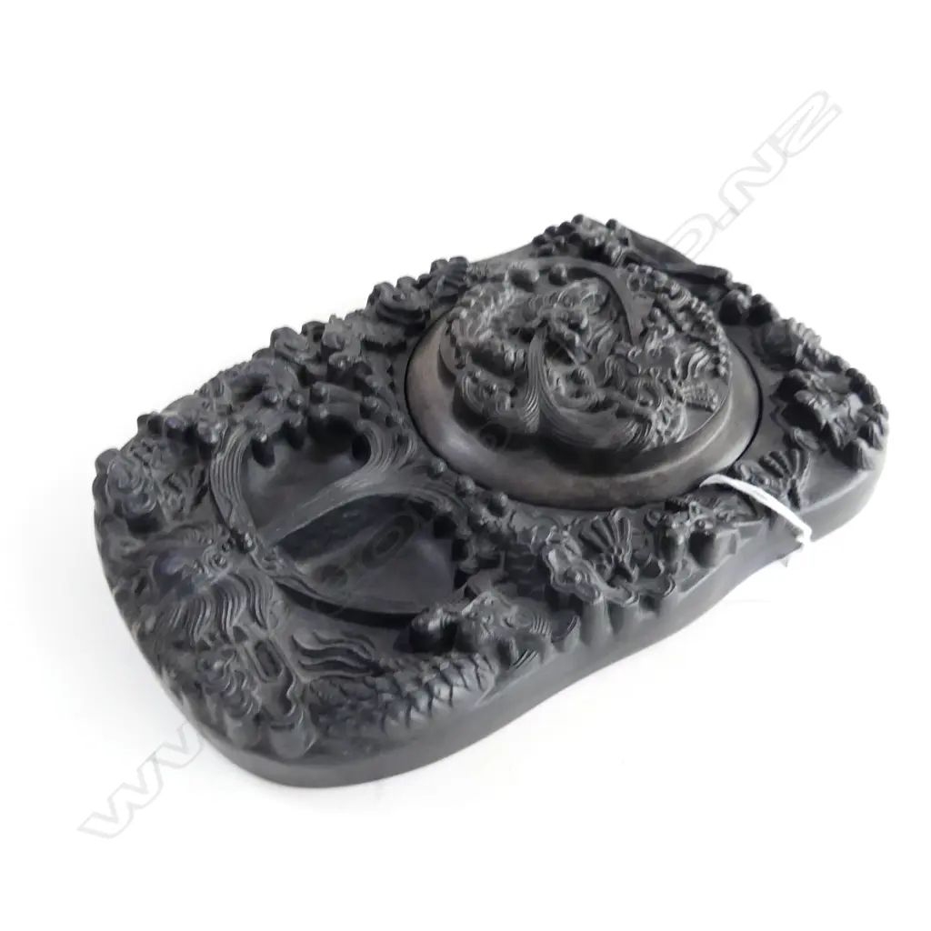 CHINESE INK STONE; CARVED DRAGON DESIGN w. CIRCULAR LID 255x155mm Image 1++