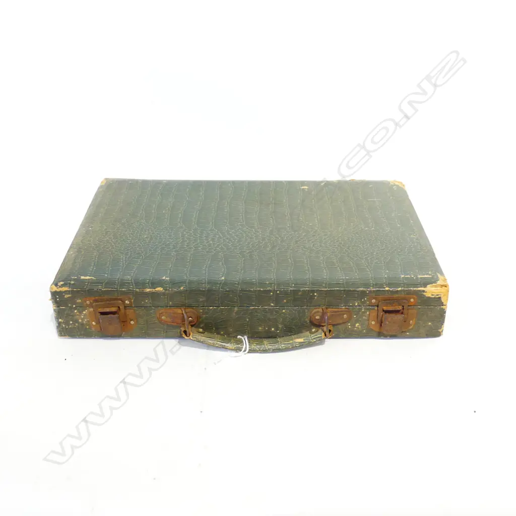 VINTAGE CASED MAHJONG SET RESIN.. Image 1++