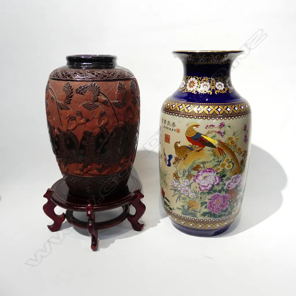 TWO ORIENTAL VASES H470MM (TALLEST) Image 1++