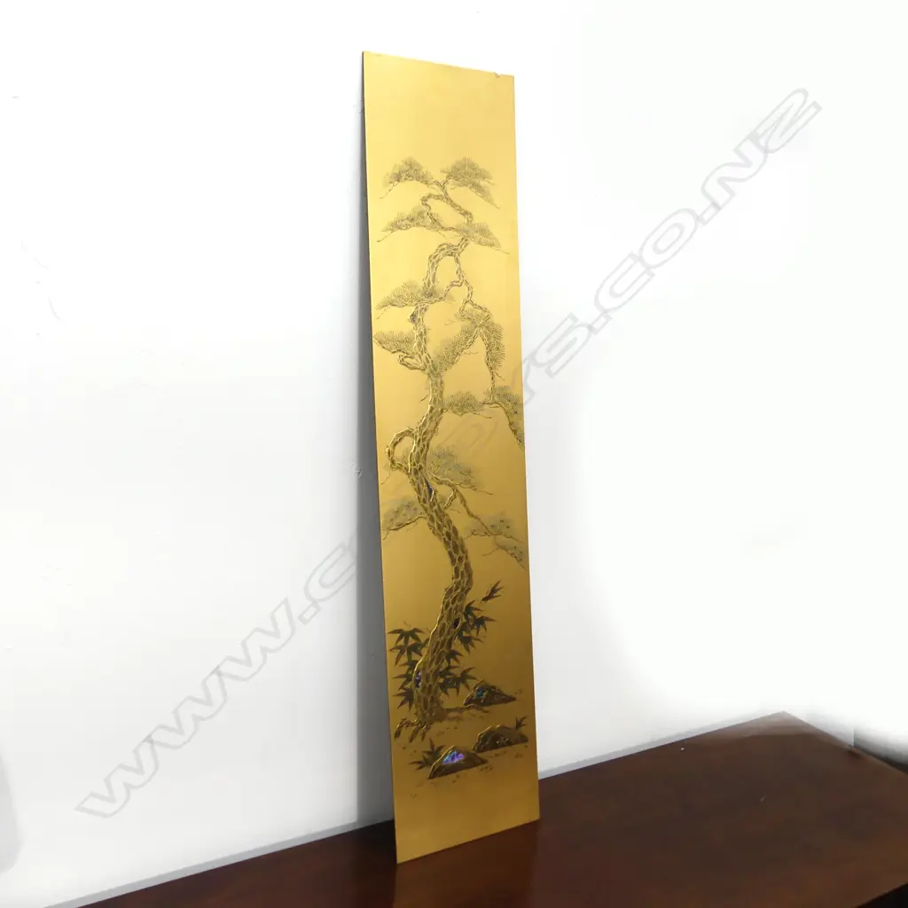 JAPANESE MAKI-E RAISED GILT VOTIVE PANEL - Contorted pine tree. H.1090mm Image 1++