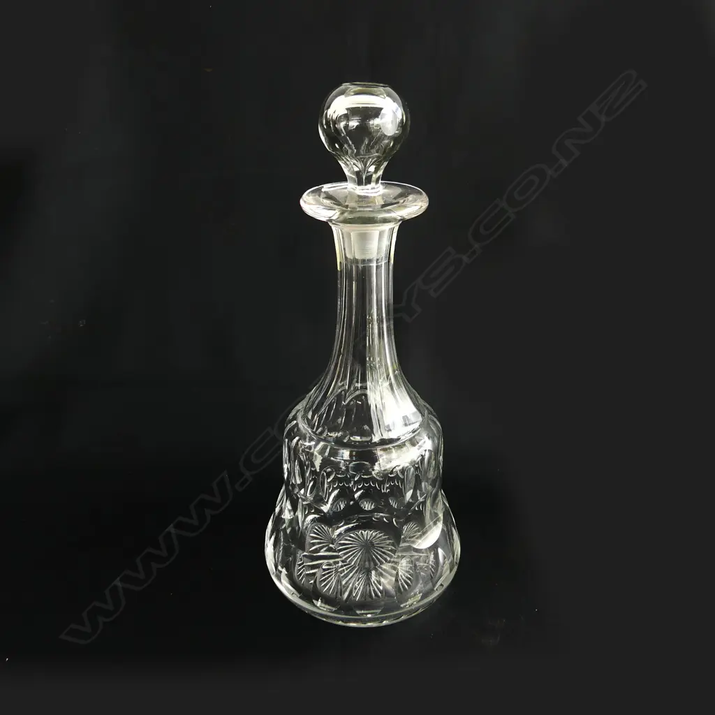 CRYSTAL DECANTER H.305mm Image 1++