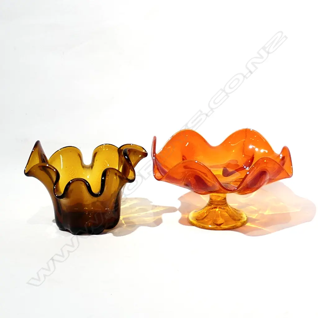 2 ART GLASS VASES 225mm dia Image 1++