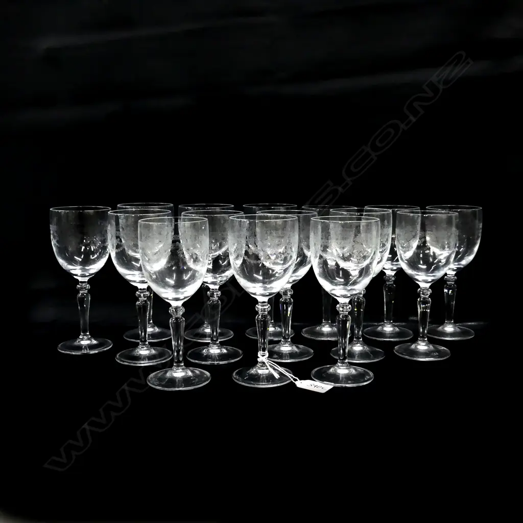 15 ETCHED WINE GLASSES H.165mm Image 1++