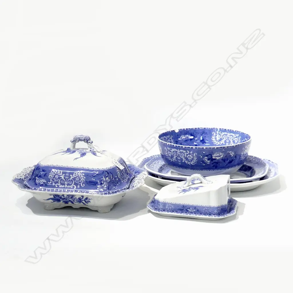 5 PCES ANTIQUE COPELAND SPODE BLUE 'CAMILLA'; 2 ASHETS, 365x285mm, LG BOWL AF 245mm dia, LIDDED TUREEN, LIDDED CHEESE Image 1++