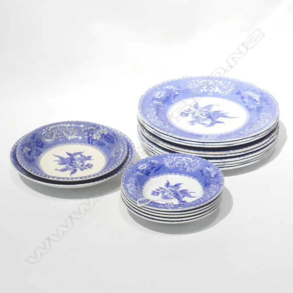 16 PCES ANTIQUE COPELAND SPODE BLUE 'CAMILLA'; 9 DINNER PLATES (SOME w. WEAR) 265mm dia + 7 BOWLS Image 1++
