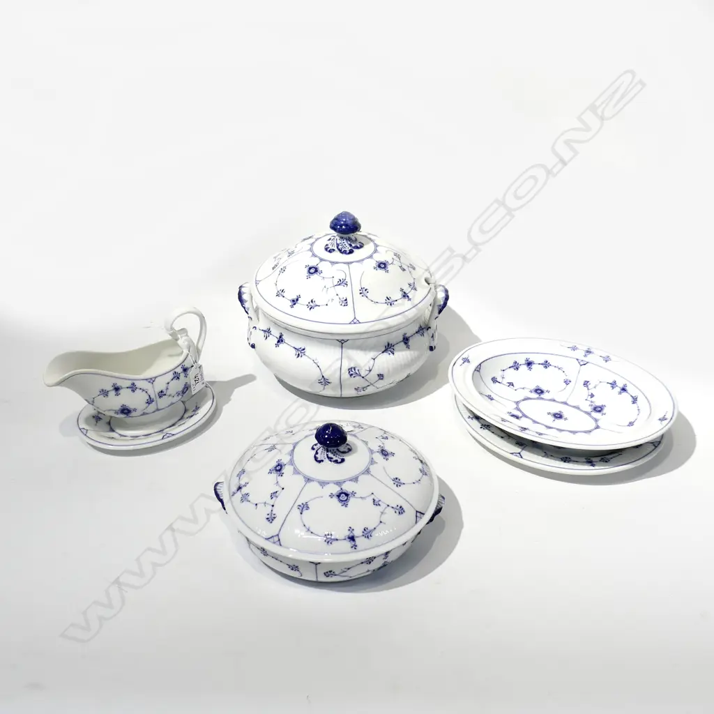 2 ROYAL COPENHAGEN LIDDED TUREENS - 1 w. small chip to handle + SAUCE BOAT & 2 OVAL DISHES Image 1++