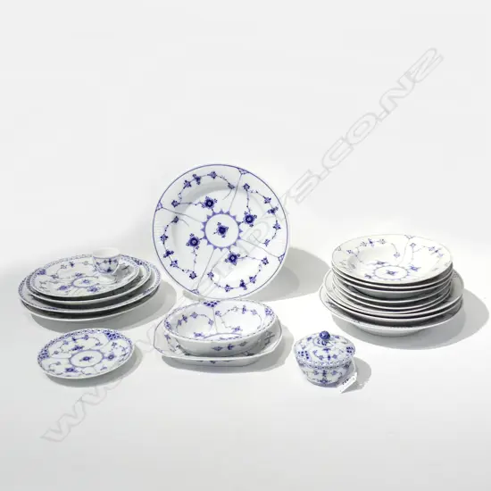19 PCES ASST. ROYAL COPENHAGEN BLUE LACE - FAULTS, CHIPS, HAIRLINES ETC