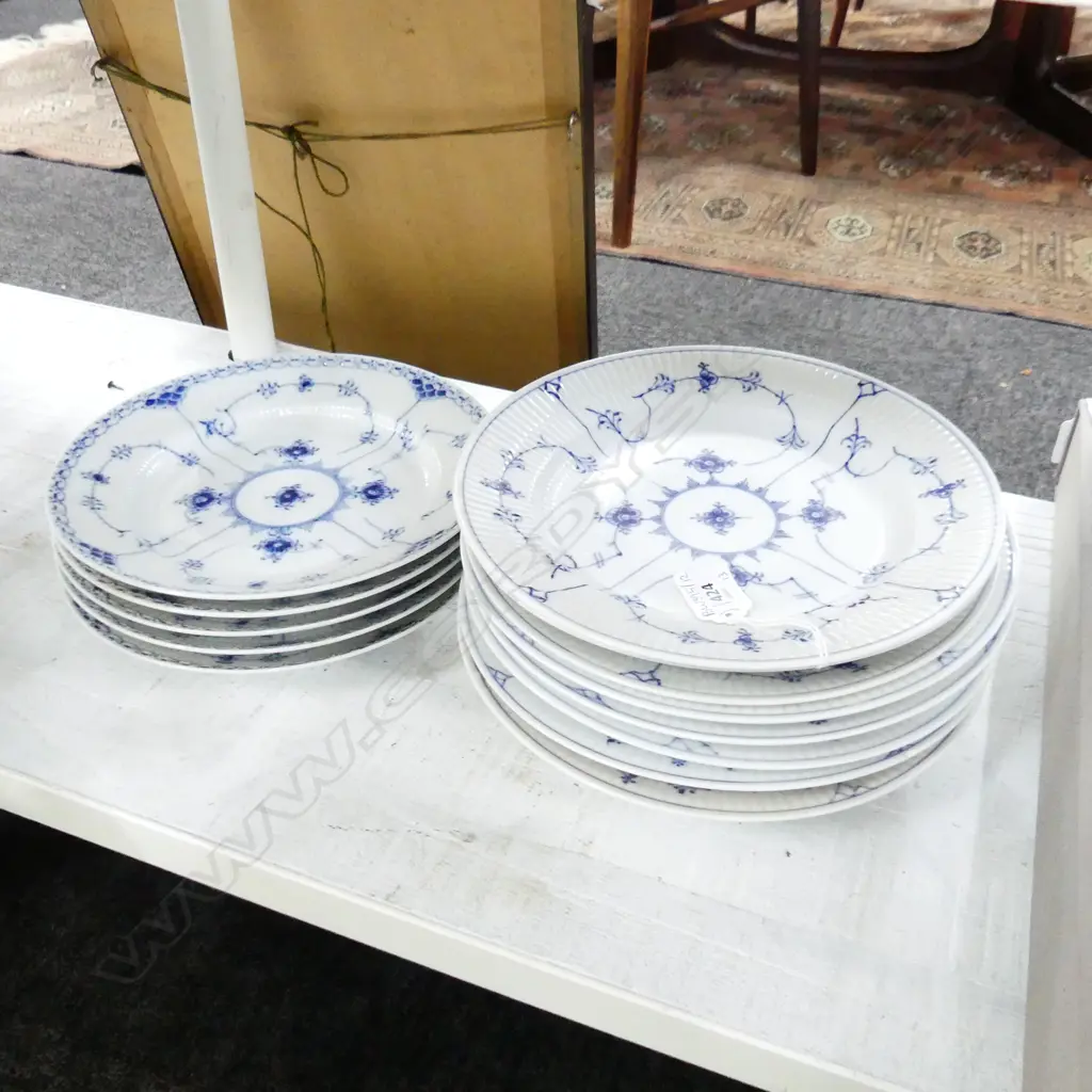 13 PCES ROYAL COPENHAGEN; 8 SIDE PLATES (5+3) 240mm dia + 5 SOUP BOWLS 250mm dia Image 1++