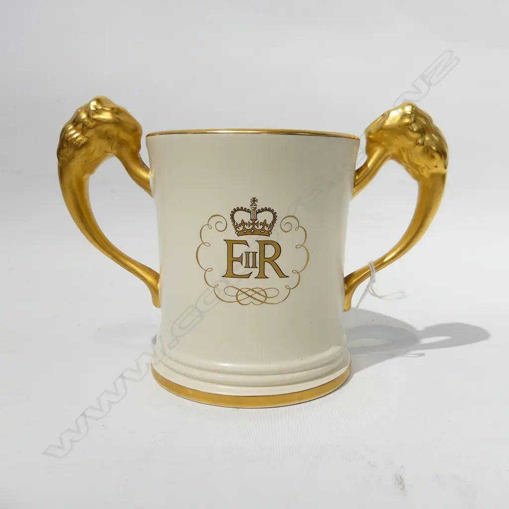 C/LYNN DOUBLE HANDLED CORONATION CUP 1953 H140 W195MM Image 1++