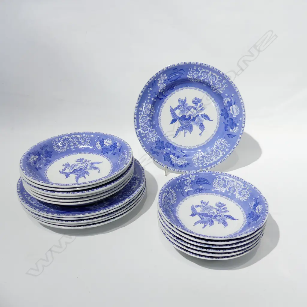 18 PCES ANTIQUE COPELAND SPODE BLUE 'CAMILLA' GOOD CONDITION, 12 BOWLS 6x190mm, 6x165mm, 6 LUNCHEON PLATES 255mm dia Image 1++