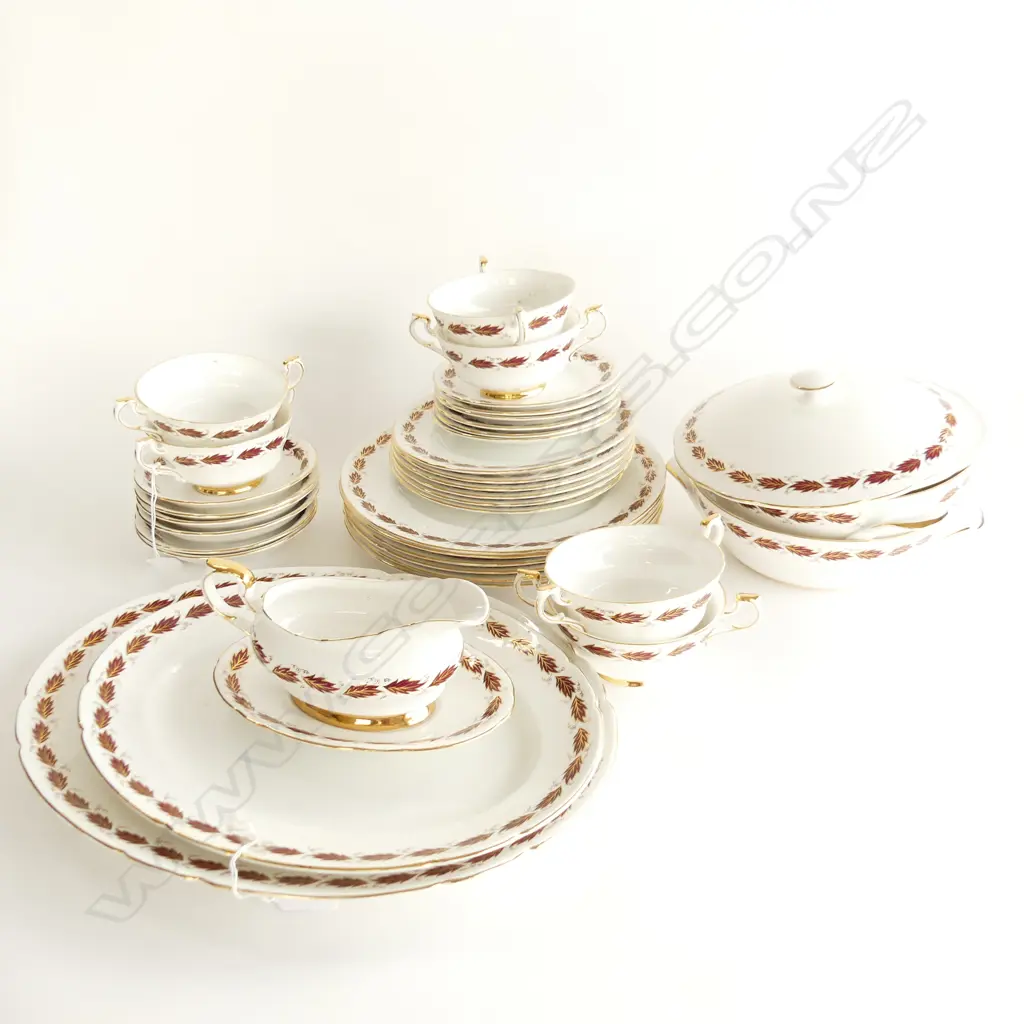 PARAGON 'ELEGANCE' DINNER SERVICE;  35 PC... Image 1++
