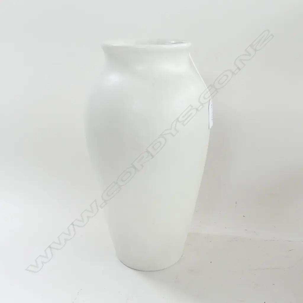LG WHITE ROYAL LANCASTRIAN VASE #3345 H.310mm Image 1++