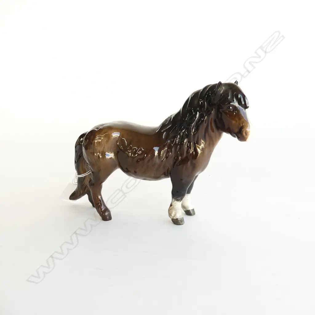 BESWICK SHETLAND PONY L. 190MM Image 1++