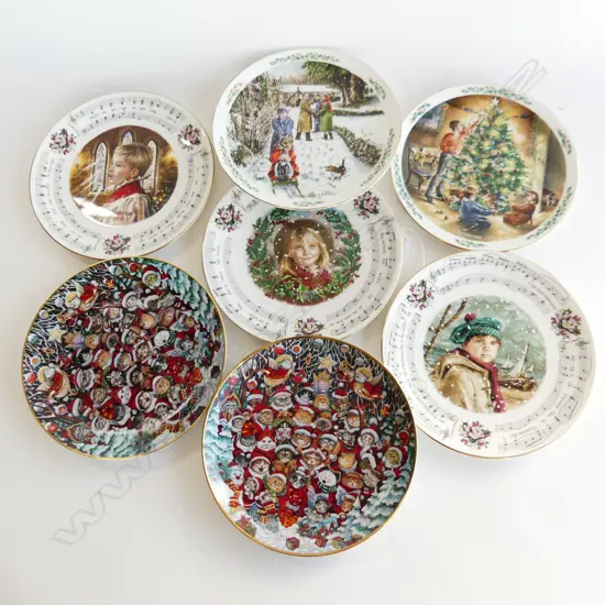 5 ROYAL DOULTON CHRISTMAS PLATES + 2 FRANKLIN MINT PLATES D 200 MM