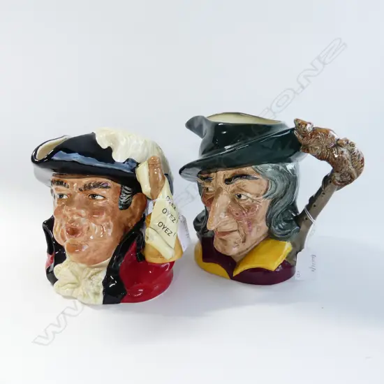 2 LARGE R/DOULTON CHARACTER JUGS TOWN CRIER /PIED PIPER H  160 MM