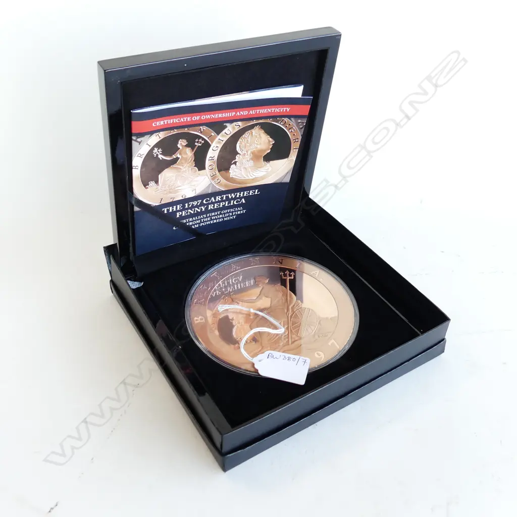LG COPPER 1797 CARTWHEEL PENNY REPLICA 600 GRAMS 125mm dia, BOXED Image 1++