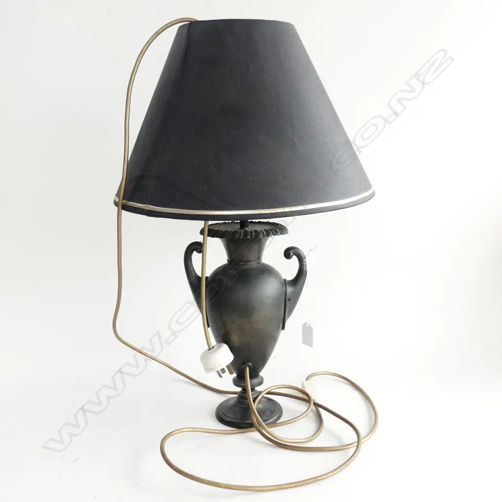 BRONZE URN TABLE LAMP H550MM Image 1++
