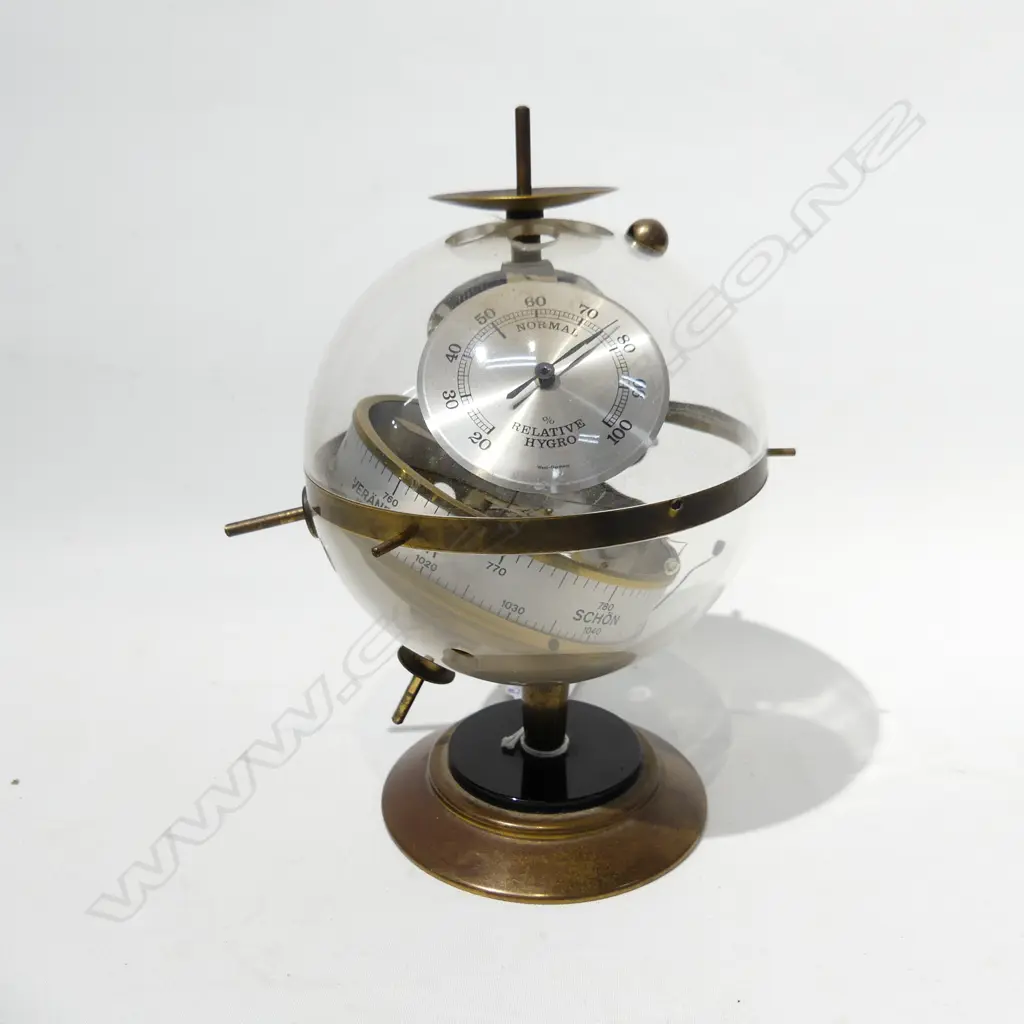 VINTAGE GERMAN SPUTNIK WEATHER STATION Image 1++