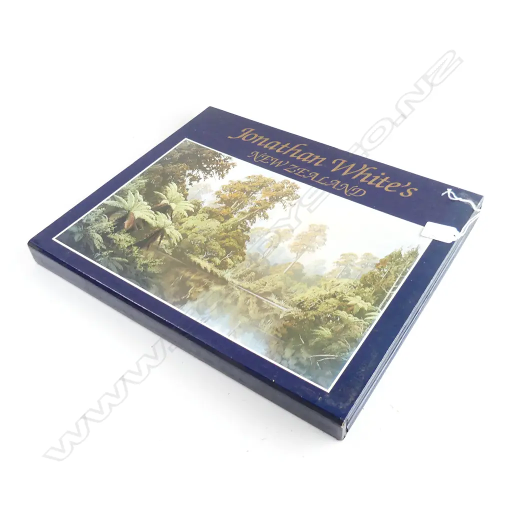 BOUND BOOK JONATHAN WHITES NZ L230 W390MM Image 1++