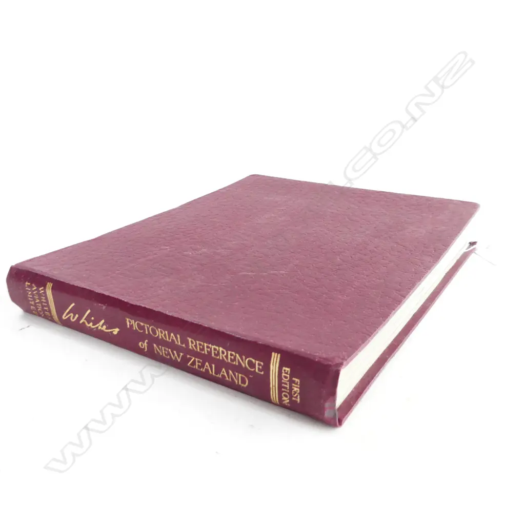 1ST ED WHITES PICTORIAL REF OF NZ L220 W280MM Image 1++