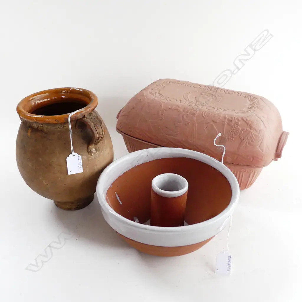 3PCS KITCHEN POTTERY LIDDED CASAROL JELLY MOULD & OLIVE JAR H220MM Image 1++