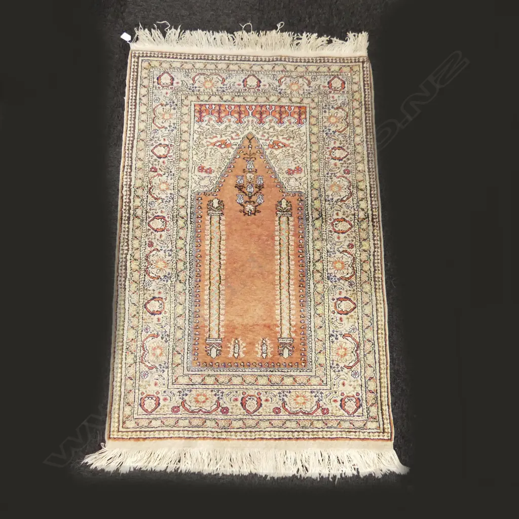 HAND KNOTTED TURKISH PRAYER RUG 1470 X 880 MM Image 1++