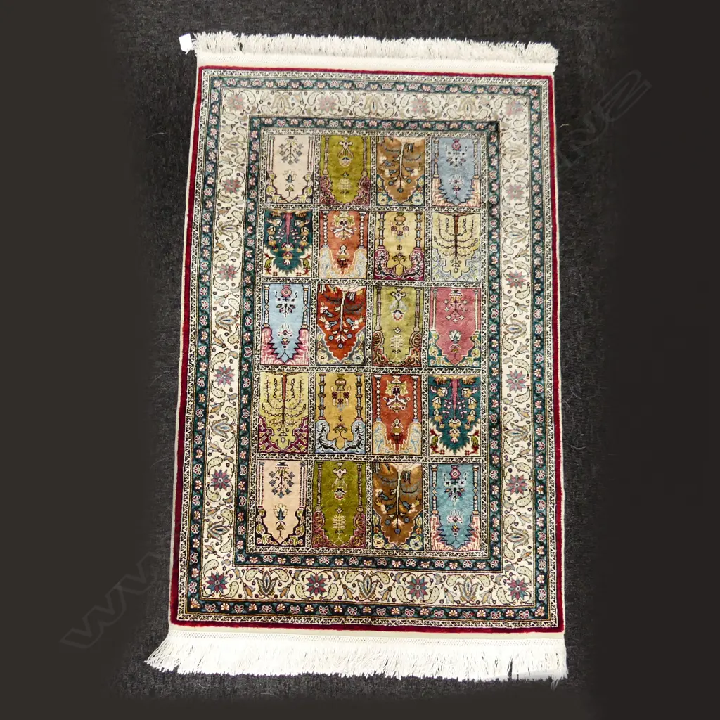 HAND KNOTTED  TURKISH SILK RUG 1200 X 770 MM Image 1++