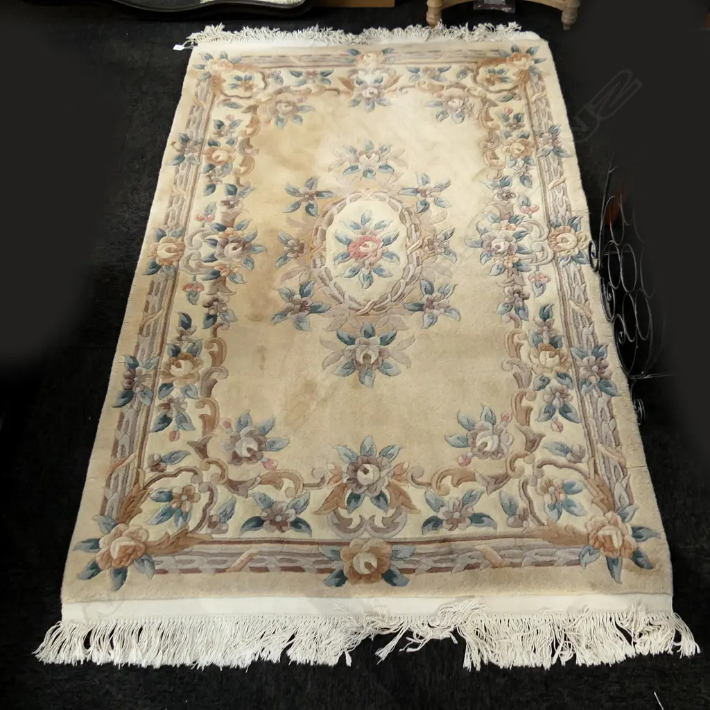 LG MACHINED AUBUSSON STYLE PALE WOOL RUG 1900x1200mm Image 1++