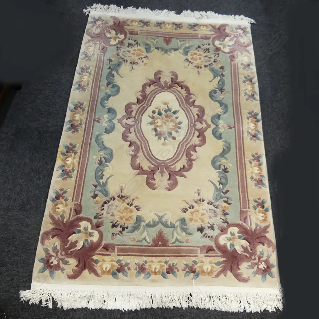 LG MACHINED RUG FLORAL DESIGN Image 1++