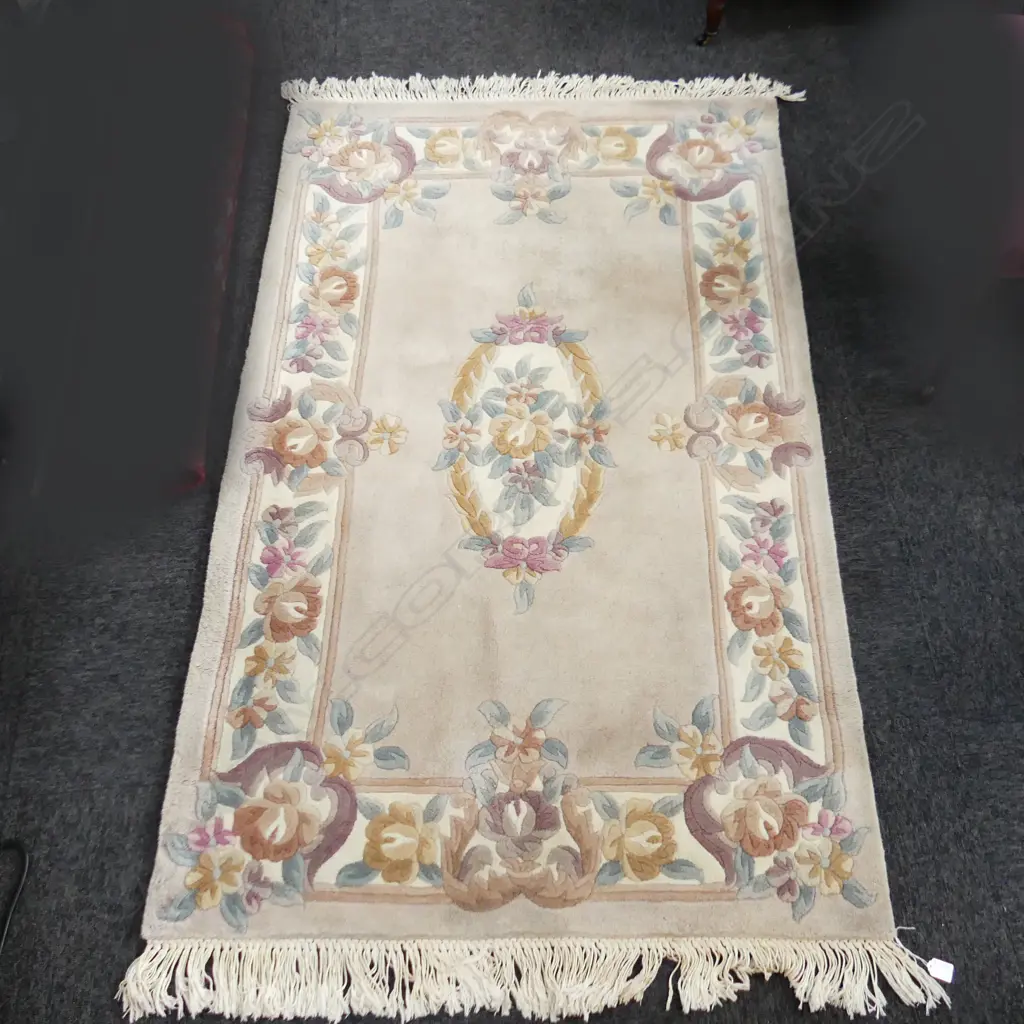 LG MACHINED RUG  Image 1++