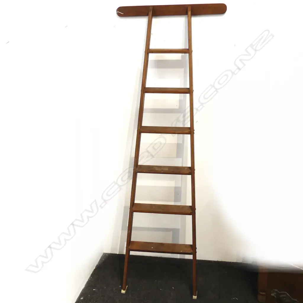VINTAGE WOODEN LADDER H.1980mm Image 1++
