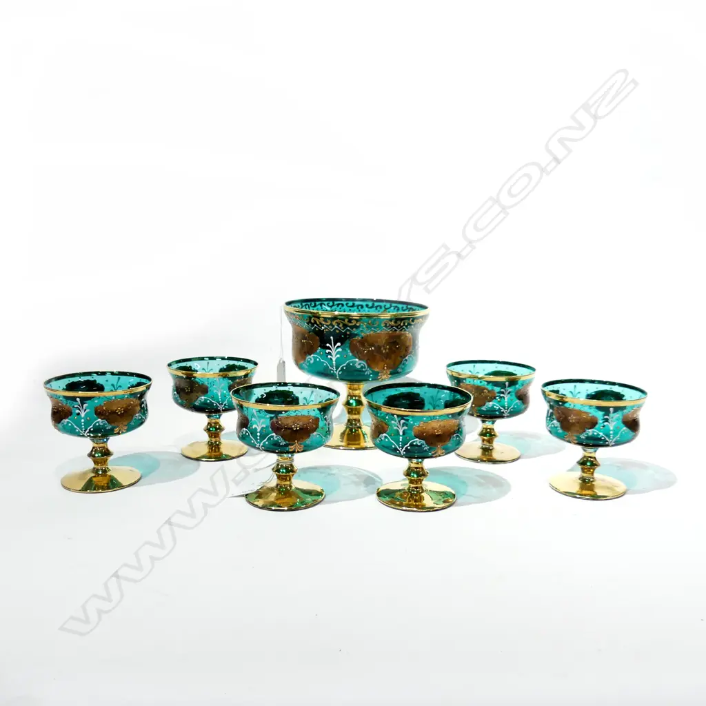 6 GREEN & GOLD VENETIAN GLASS STEMMED BOWLS C1980 H. 105, DIA 110MM Image 1++