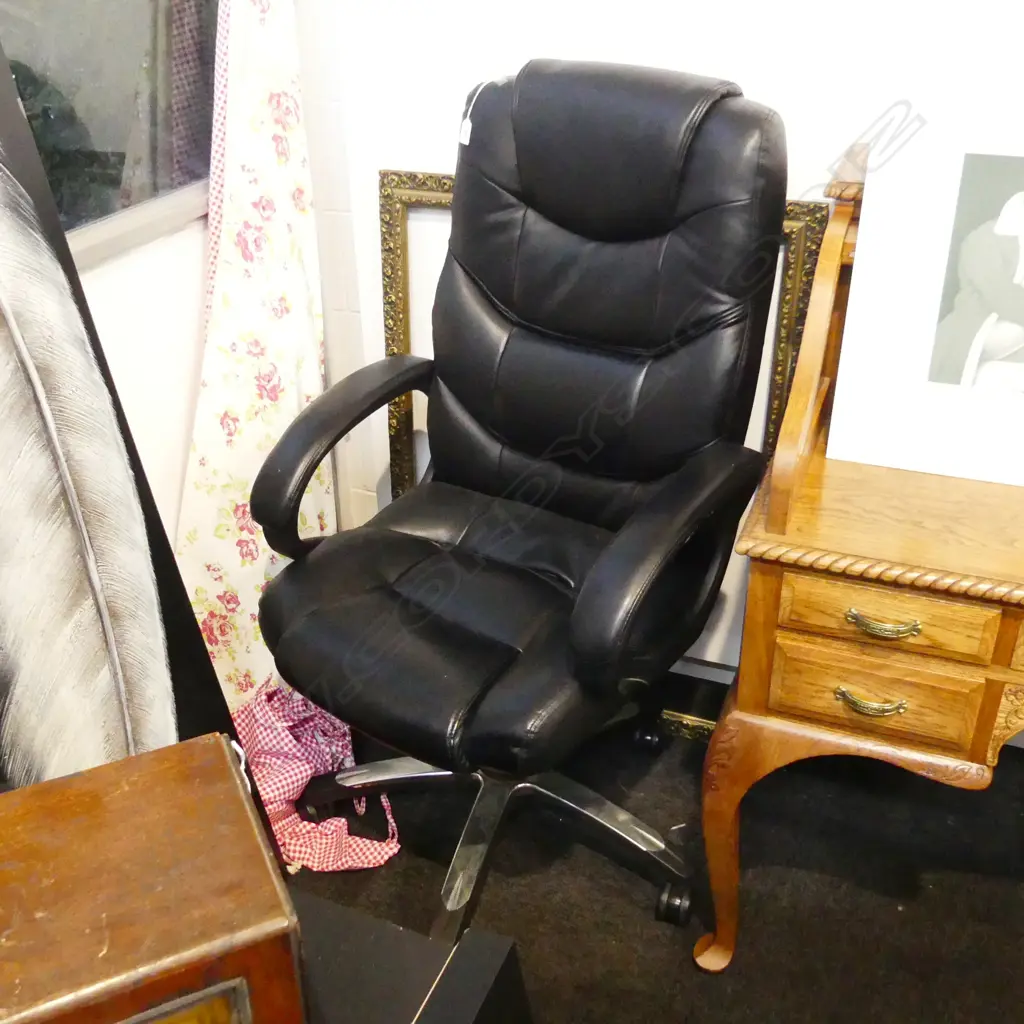 MODERN OFFICE CHAIR Image 1++