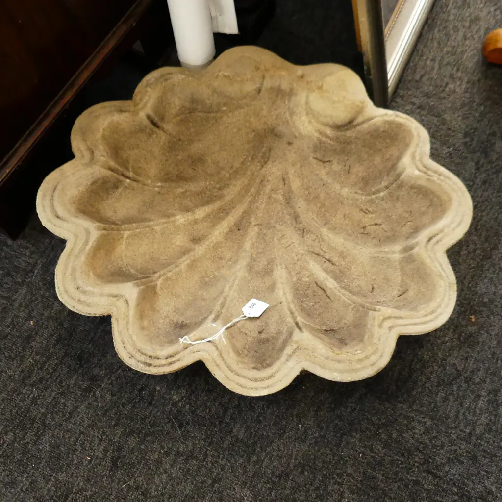 CONCRETE SHELL BIRD BATH 540x490mm Image 1++