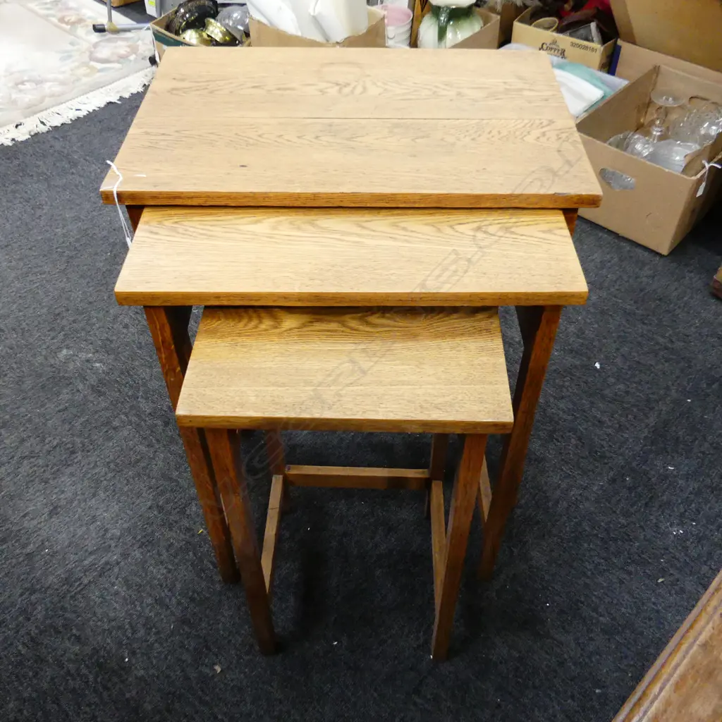 3 OAK NESTING TABLES W.560mm Image 1++