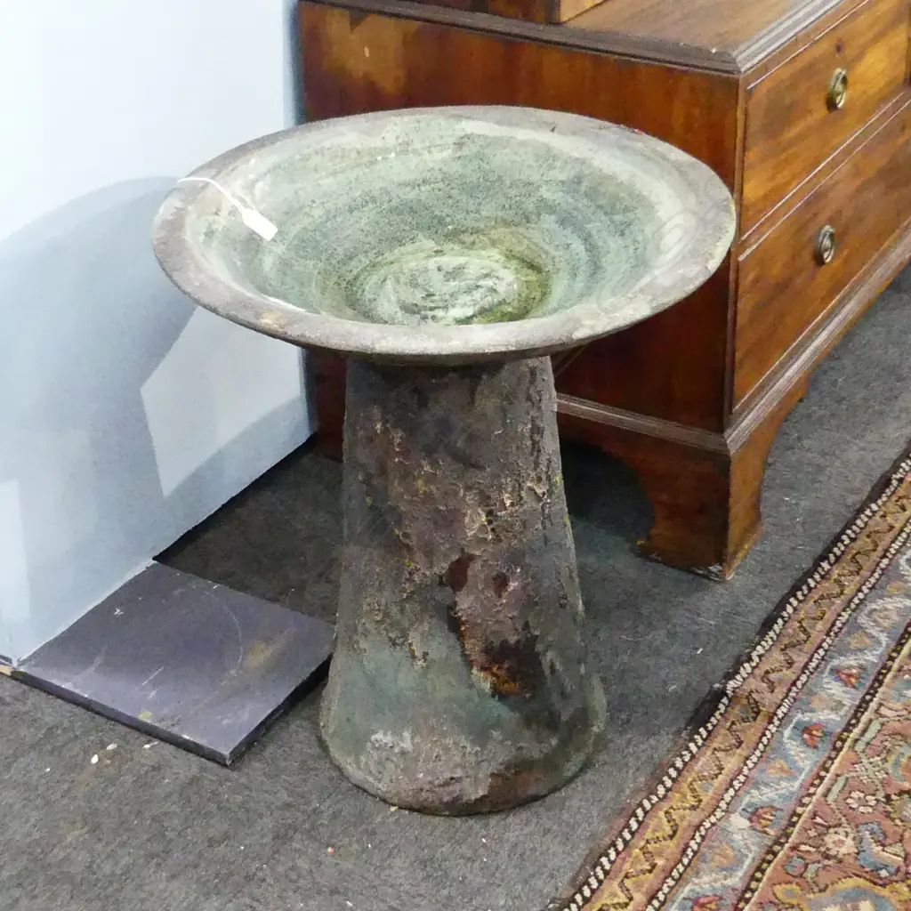 BIRD BATH W TAPERED BASE CRUSTY GLAZE Dia.535mm Image 1++