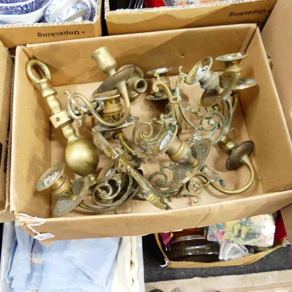 SMALL BOX LOT BRASS WALL SCONCES Image 1++