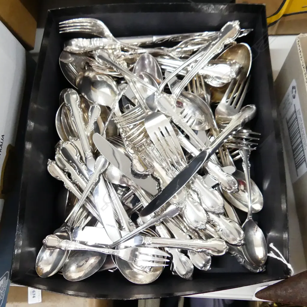 BOX LOT ASST. EP CUTLERY; RODD ETC Image 1++