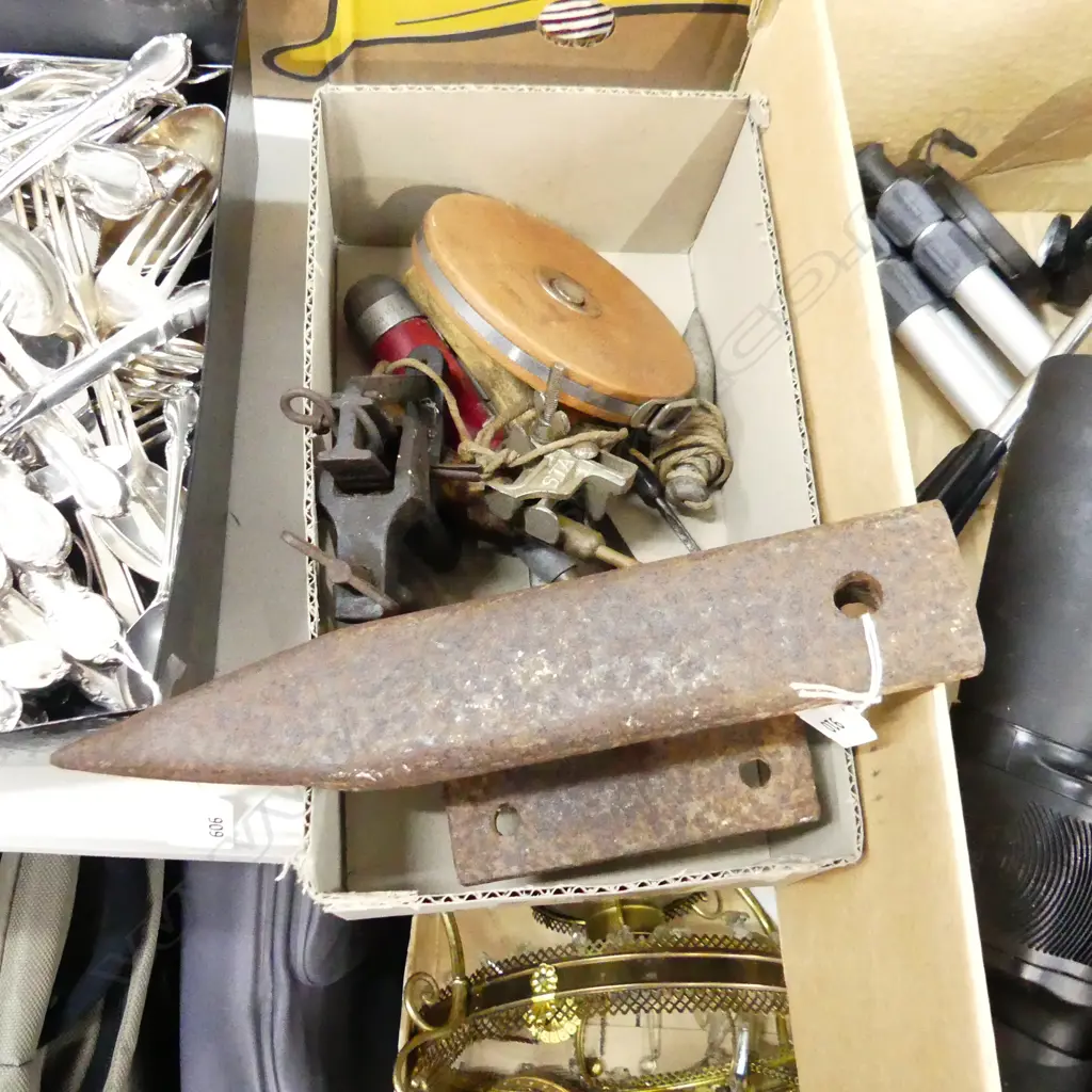 9 ASST. VINTAGE TOOLS INCL. IRON ANVIL W.270mm, TAPE ROLL, ETC Image 1++