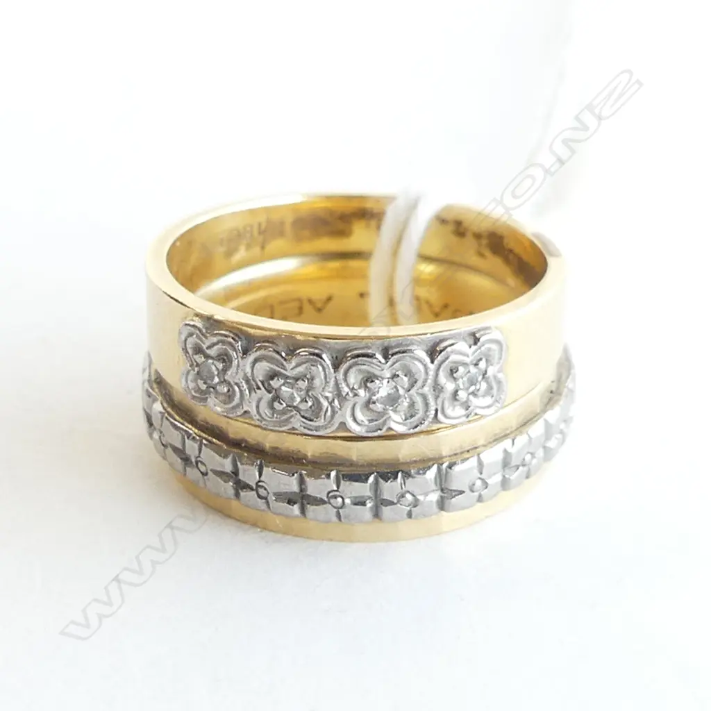 2 X18CT GOLD RINGS 1 W DIAMONDS 7.8gms Image 1++
