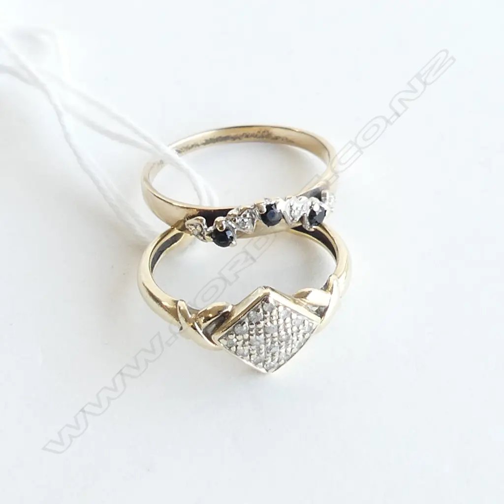 2 X 9CT GOLD RINGS BOTH W DIAMONDS 1 W SAPPHIRES 3.9gms Image 1++